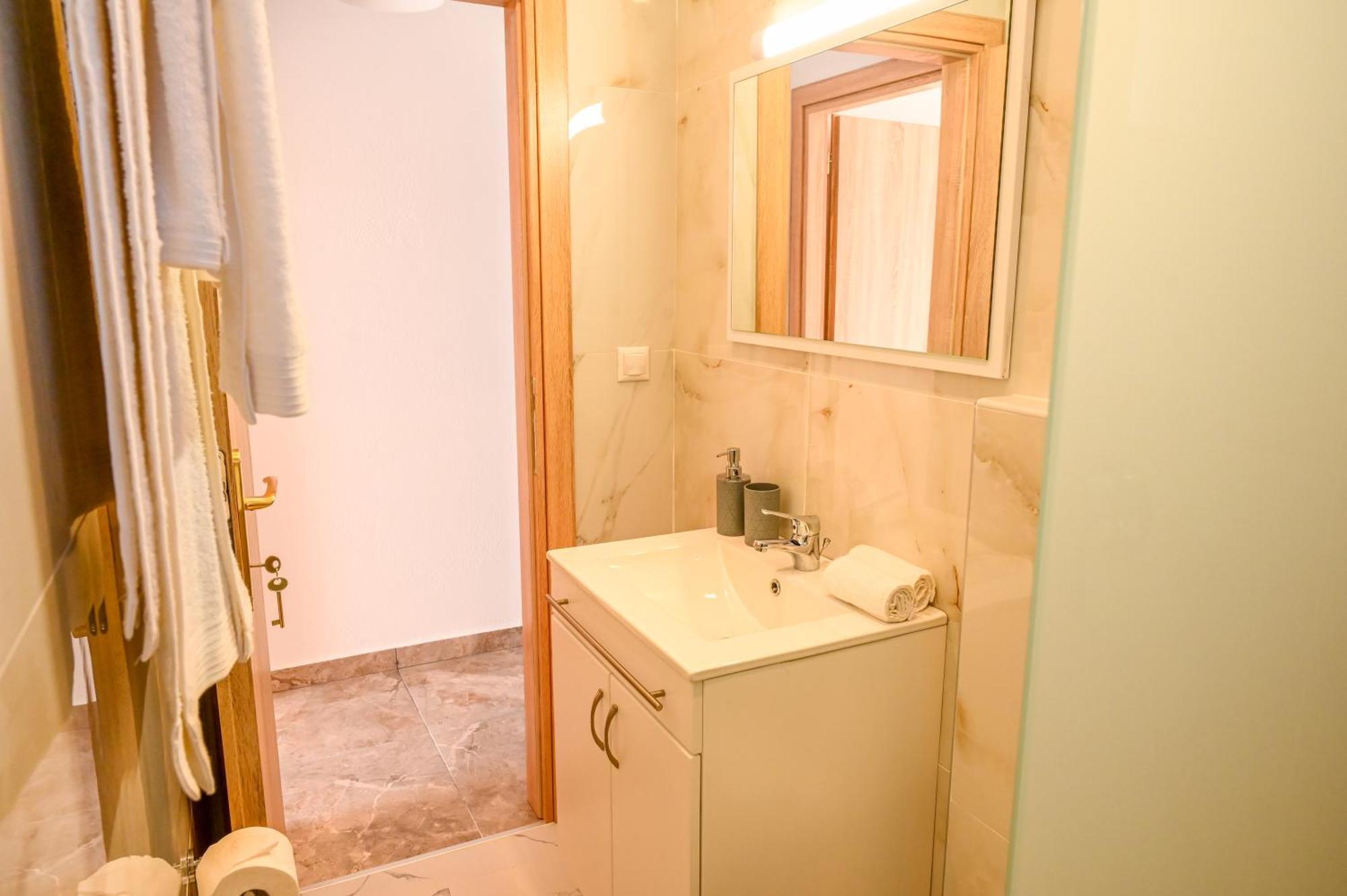 Sindy'S House Apartment Ampavris Ngoại thất bức ảnh